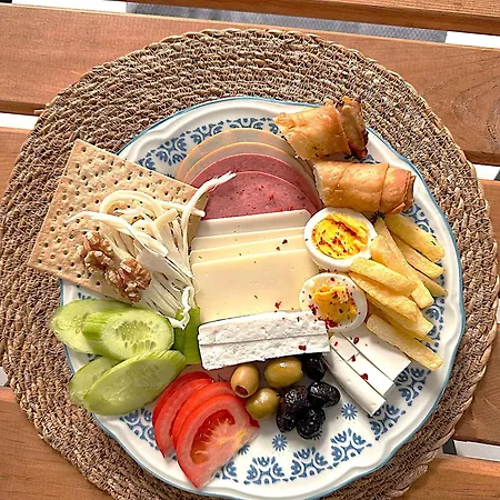 Grand Lara & شقة اسطنبول